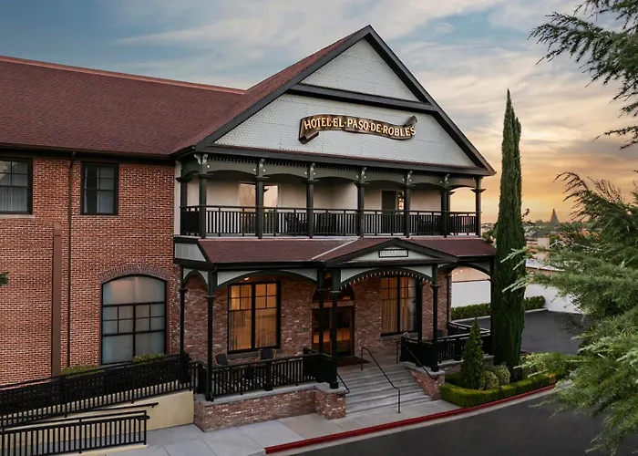 Cheap hotel: Paso Robles Inn