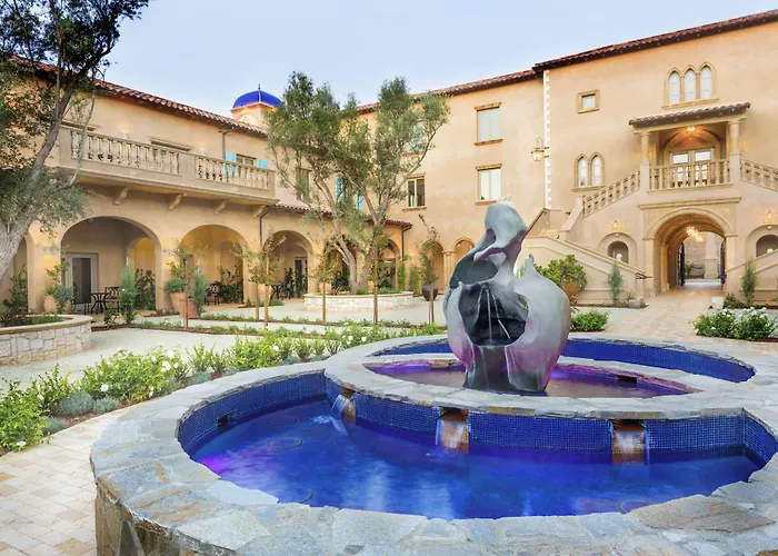 Jacuzzi hotel: Allegretto Vineyard Resort Paso Robles